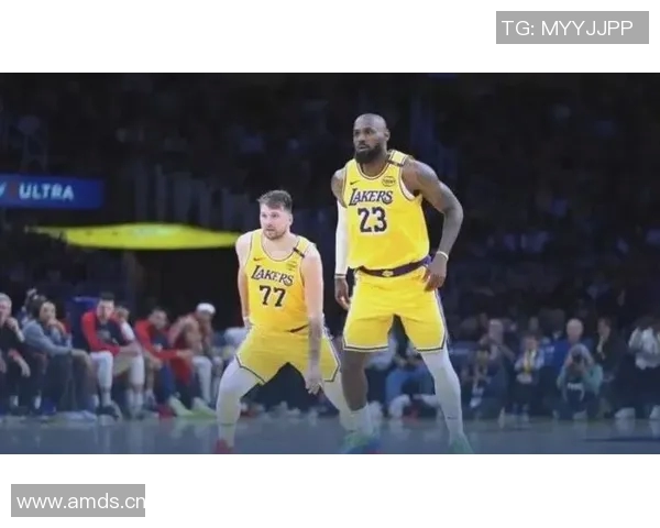 湖人战胜尼克斯，迎来四连胜：王者归来的脚步